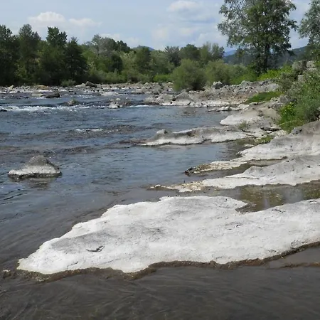 Au Bord De L'Eau * Ucel