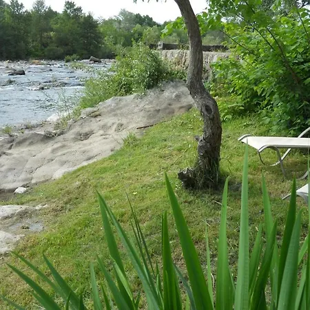 Au Bord De L'Eau Holiday home Ucel